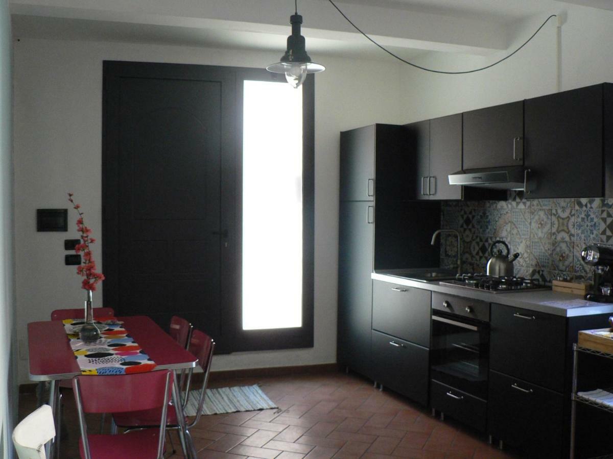 フェラーラLa Casa Sulla Vecchia Rivaアパートメント エクステリア 写真